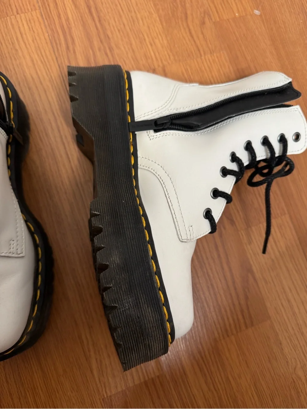 Dr. Martens White Jadon Platform Boots Women’s Size US 7 EU 38